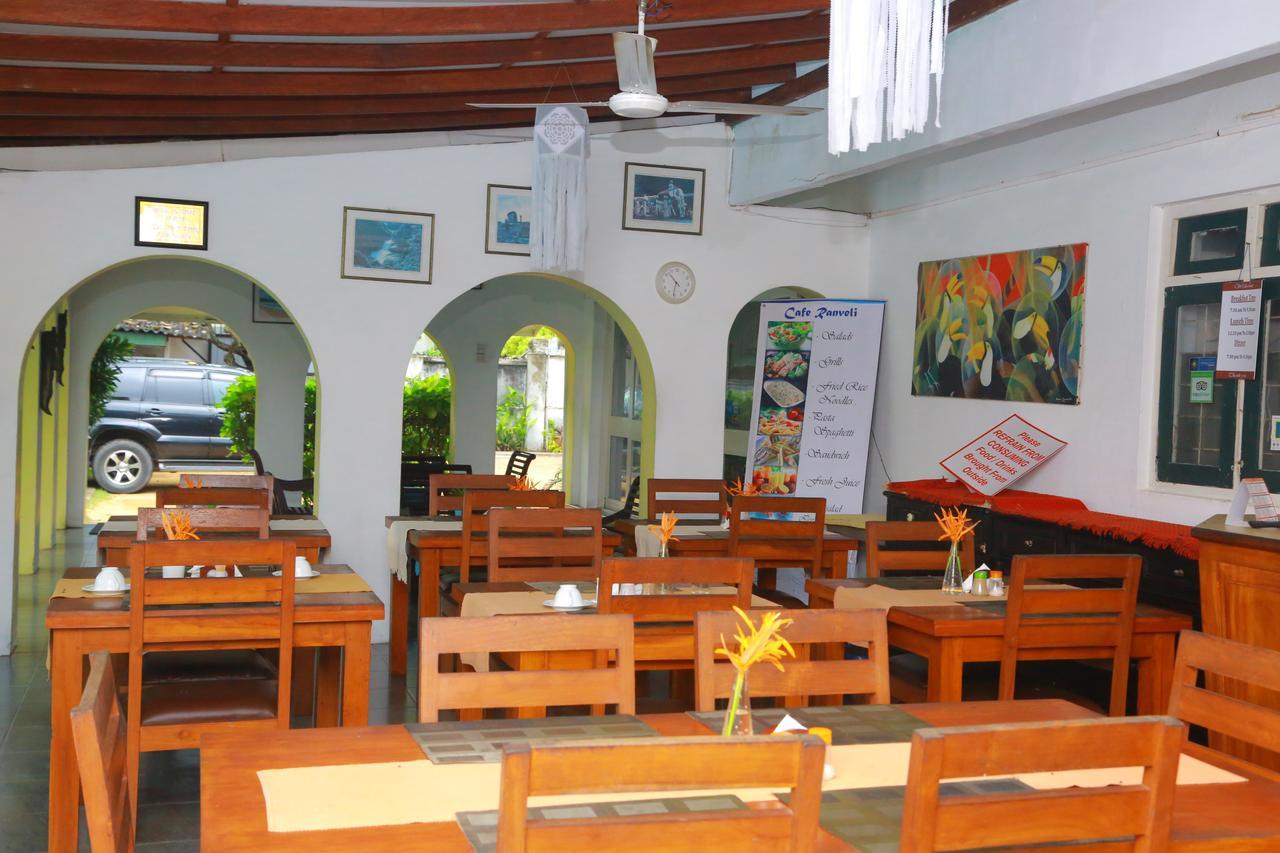 Ranveli Beach Resort Dehiwala-Mount Lavinia Exterior photo