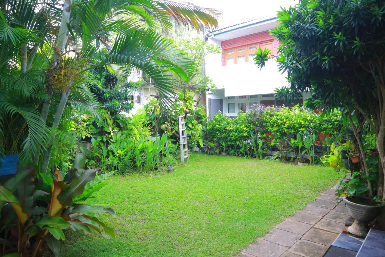 Ranveli Beach Resort Dehiwala-Mount Lavinia Exterior photo