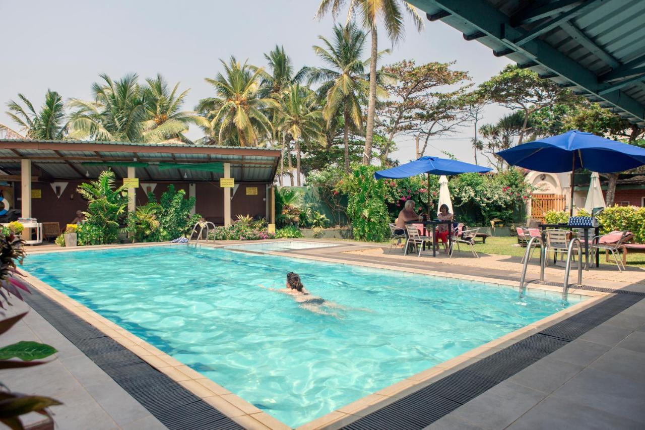 Ranveli Beach Resort Dehiwala-Mount Lavinia Exterior photo