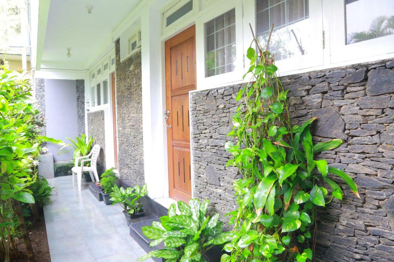 Ranveli Beach Resort Dehiwala-Mount Lavinia Exterior photo