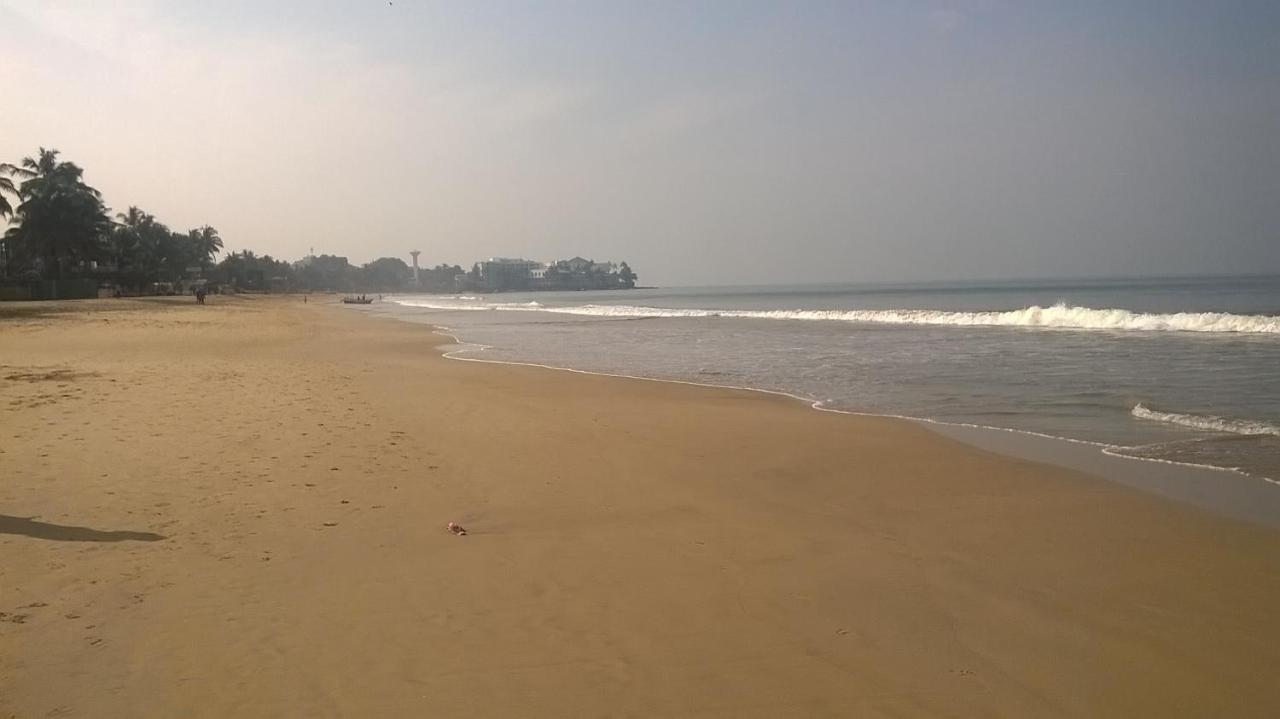 Ranveli Beach Resort Dehiwala-Mount Lavinia Exterior photo